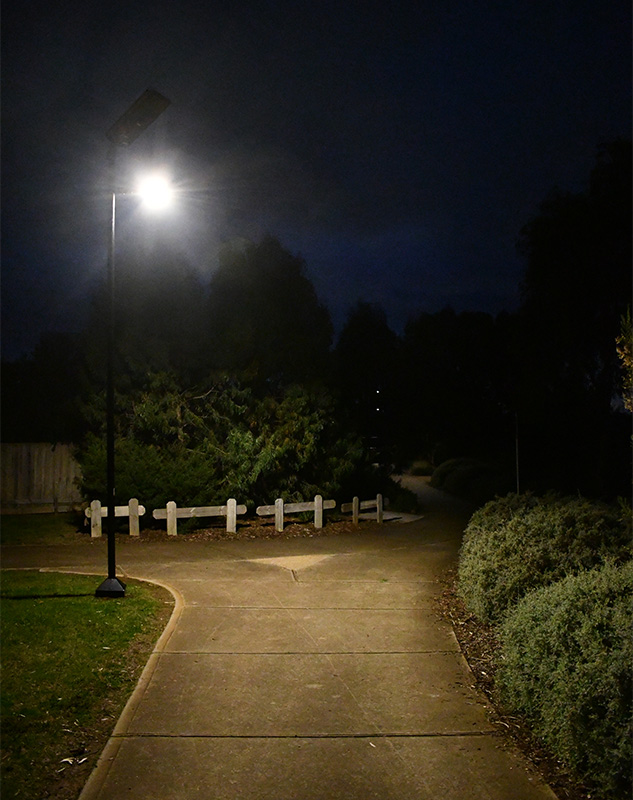 Melton Botanic Garden solar pathway lighting