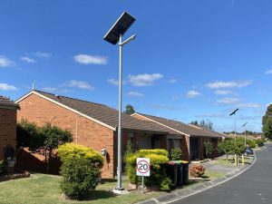 A street at Valley Village Mews retirement village in Dandeony, Melbourne with Leadsun solar street lights.