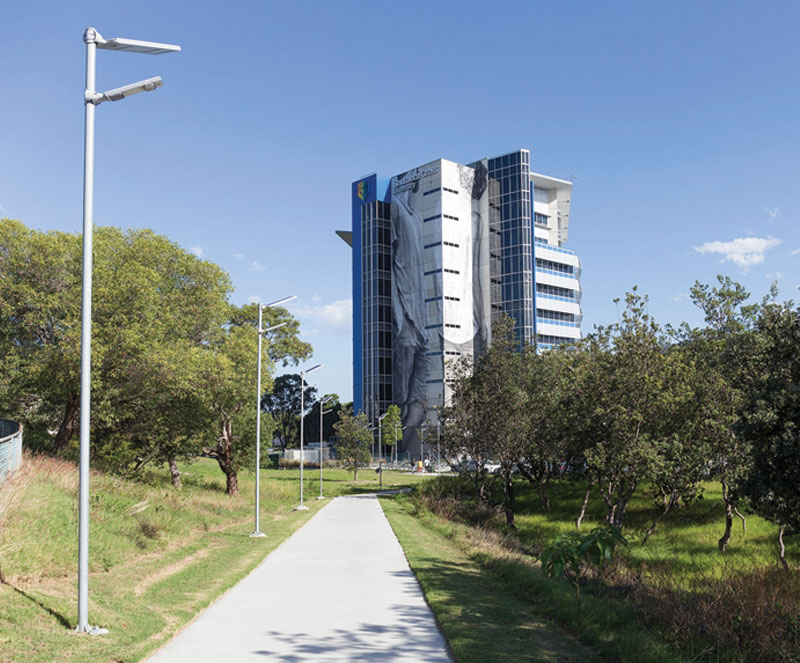 Southern Cross University solar lighting