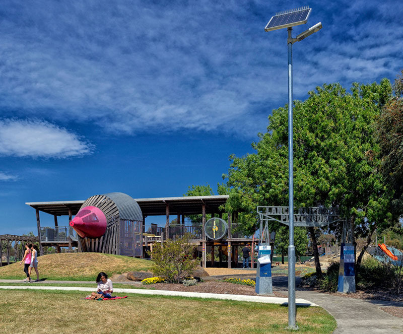 Components in solar street lights