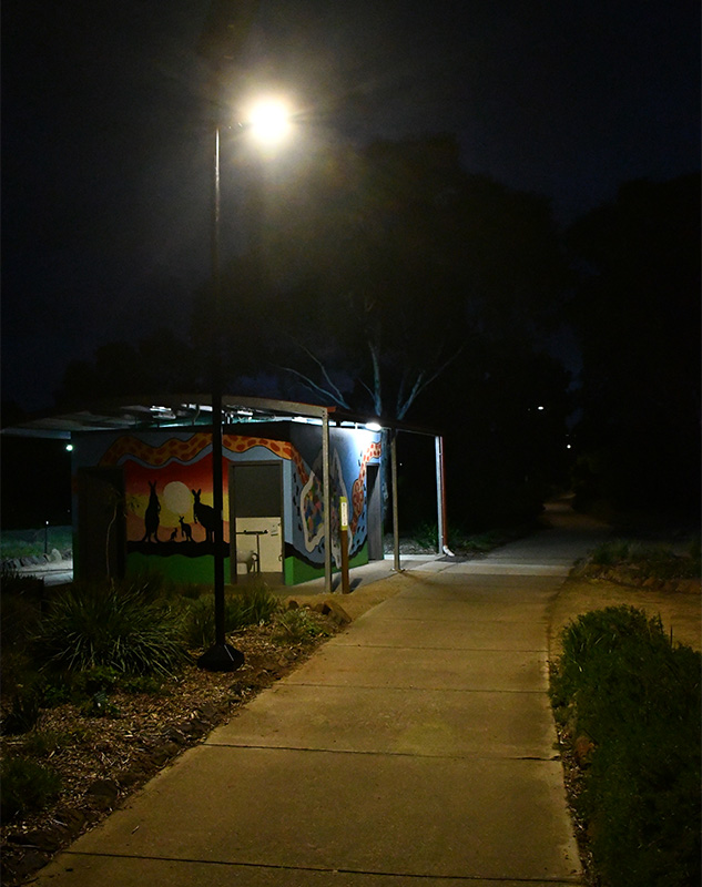 Melton Botanic Garden solar pathway lighting