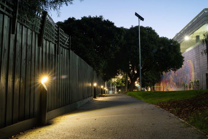 To avoid light spill into homes along the southern boundary of the reserve, Leadsun solar bollard lights were installed instead of pole lights and high-mounted link lights
