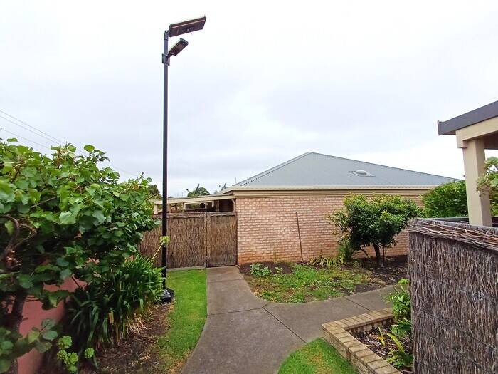 pathway lights for lakes estate
